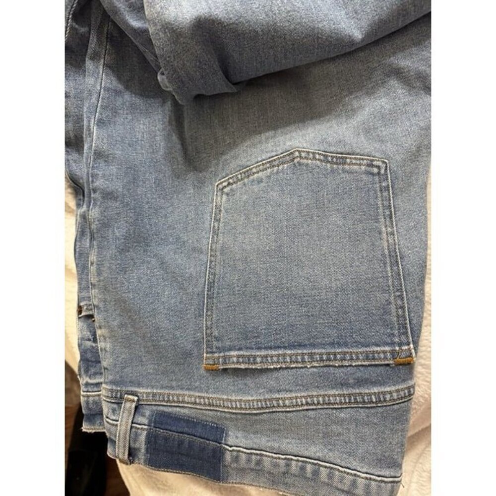 Abercrombie & Fitch Jeans Womens 36/22 The Mom High Rise Blue Demin Distressed ￼